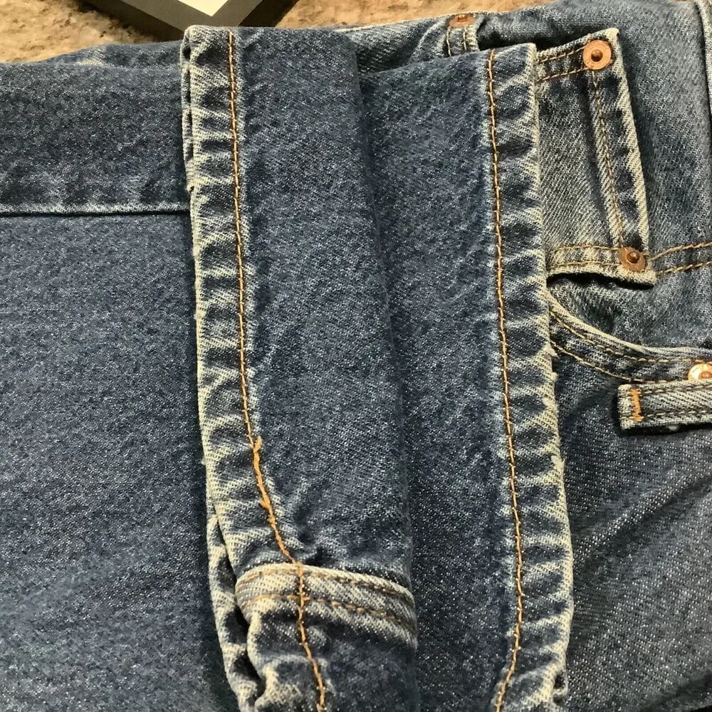 Levi's Jeans Men's 38 x 30* 505 Straight Fit  Blue Denim